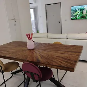 https://corte-contessine.hotelinveneto.com