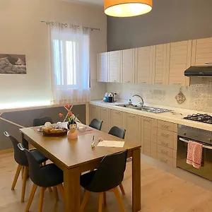 https://aria-di-casa.sicilyhotelsitaly.net