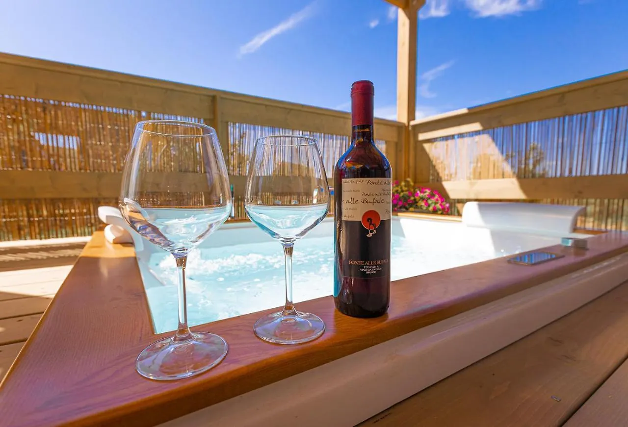 Hotel Glamping Gli Etruschi Piombino
