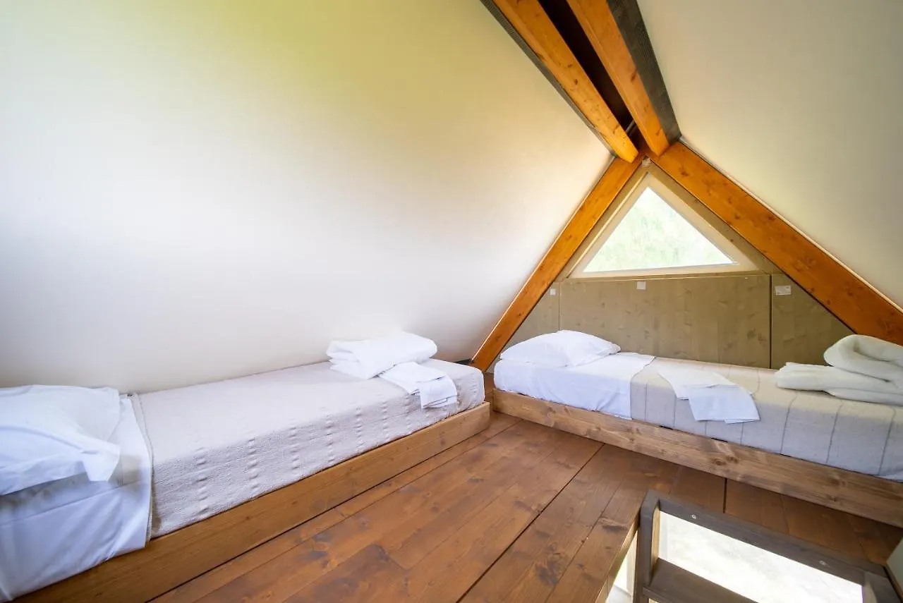 Hotel Glamping Gli Etruschi Piombino 0*,  Italien