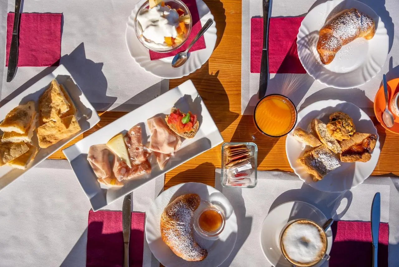 Hotel Glamping Gli Etruschi Piombino