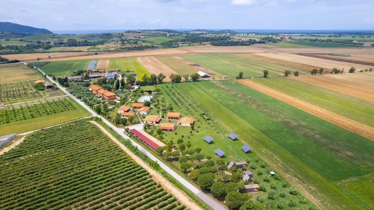 Luxury tent Glamping Gli Etruschi Hotel Piombino